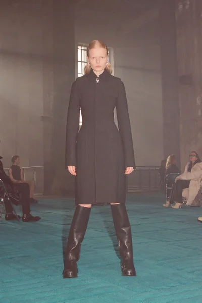 Look 5
